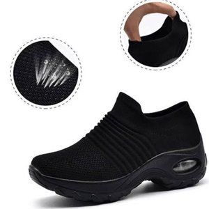 Hypersoft Black on Black Orthotic Support Sneakers